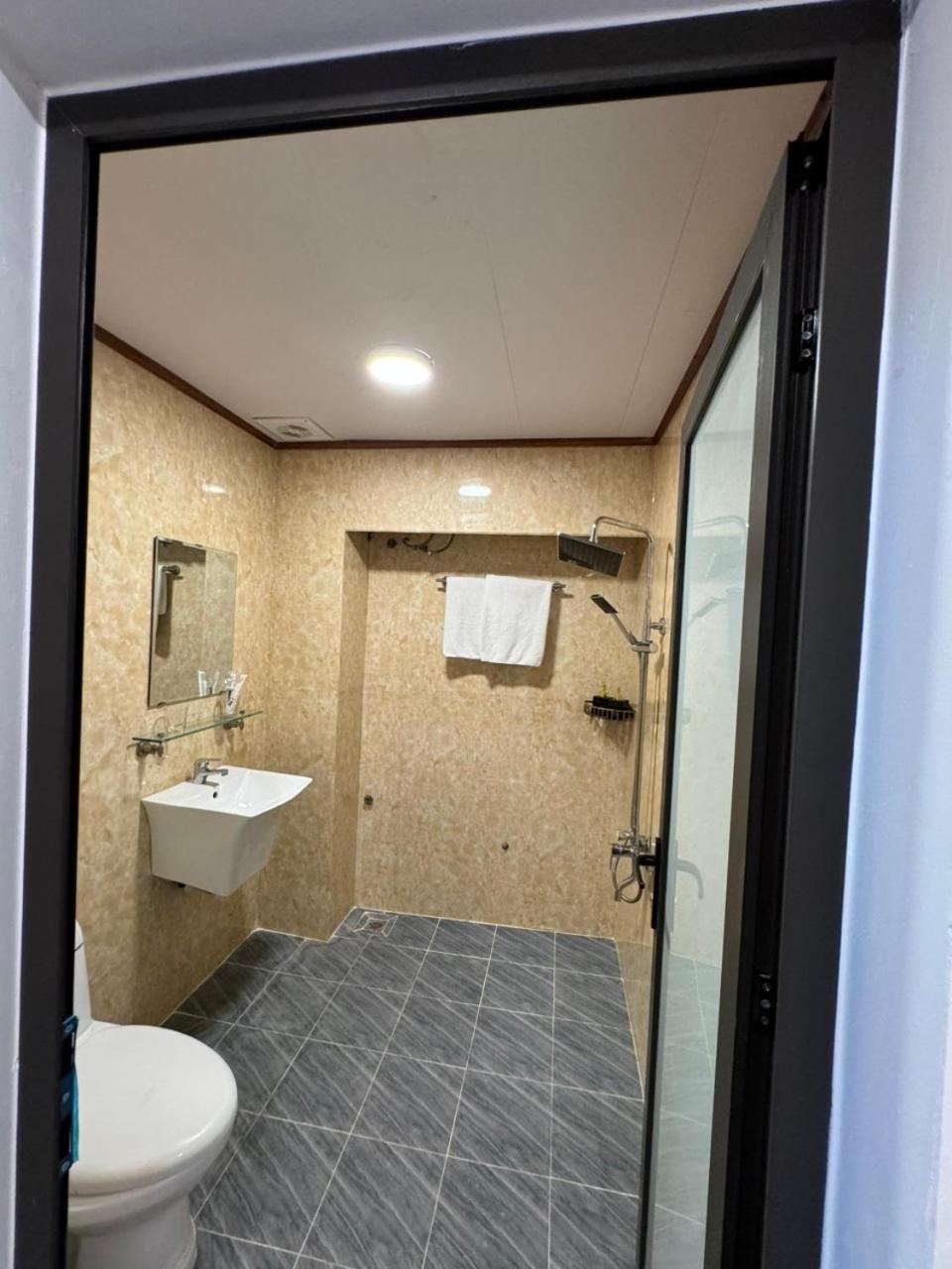 Hanoi Rose Flower Hotel & Spa Extérieur photo